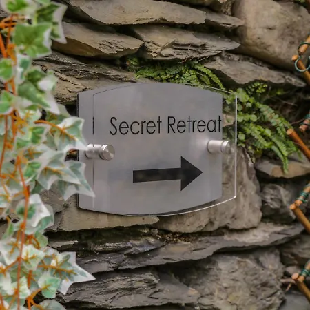 Secret Retreat, * ウィンダミア